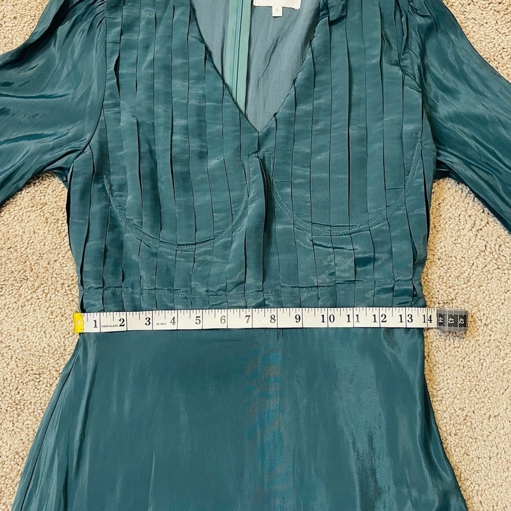 Bohme Elegant Green Midi Dress - Picture 15 of 16